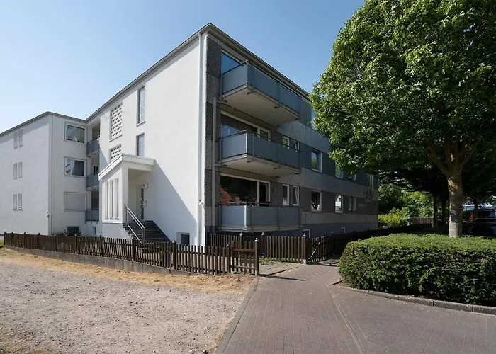 Haus Achtern Diek Ostseebutze *