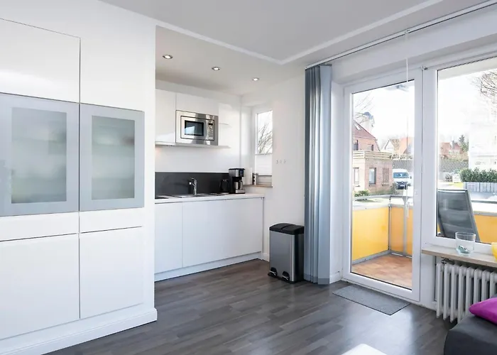 Haus Achtern Diek Ostseebutze *